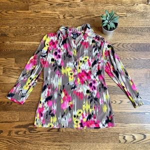 Vibrant Multi-Coloured Alfani Blouse with Silver Snap Buttons. Size: Medium